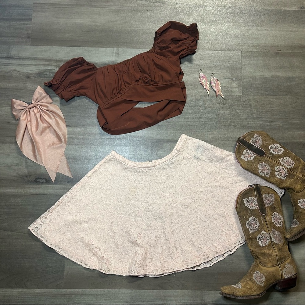 Elegant Peach Lace Skirt